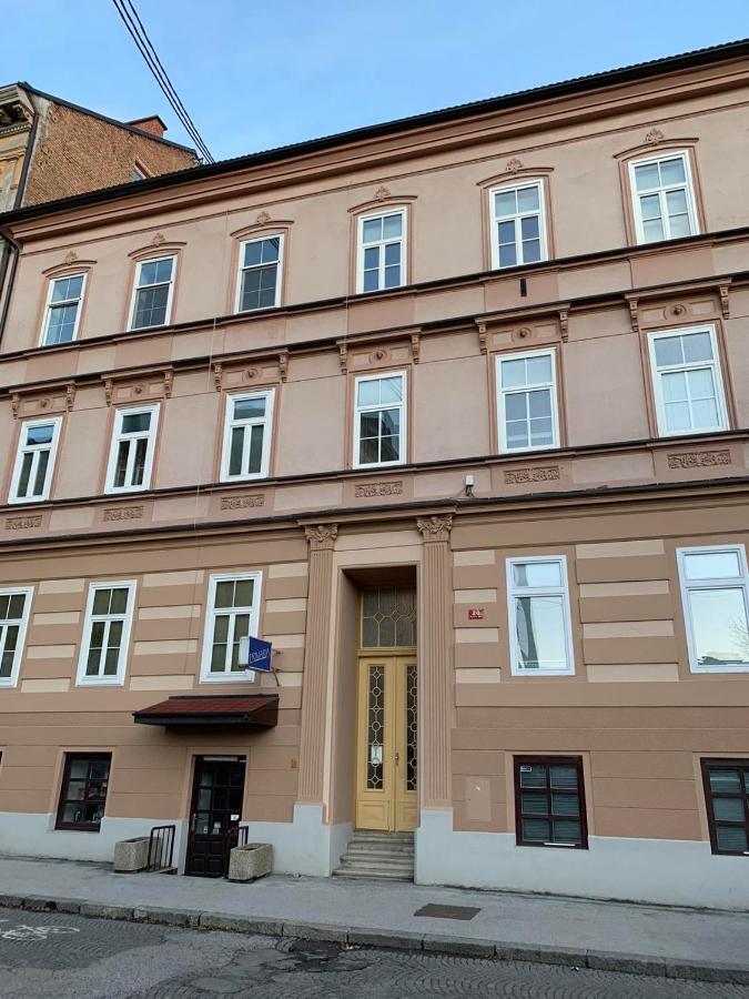 Apartment Mansarda Maribor Exteriér fotografie